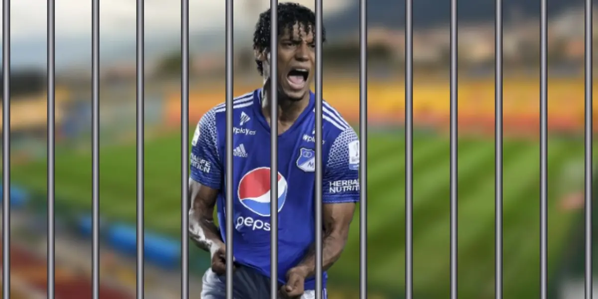 A la altura del segundo tiempo, el volante samario potragonizó una acción polémica sobre un rival.