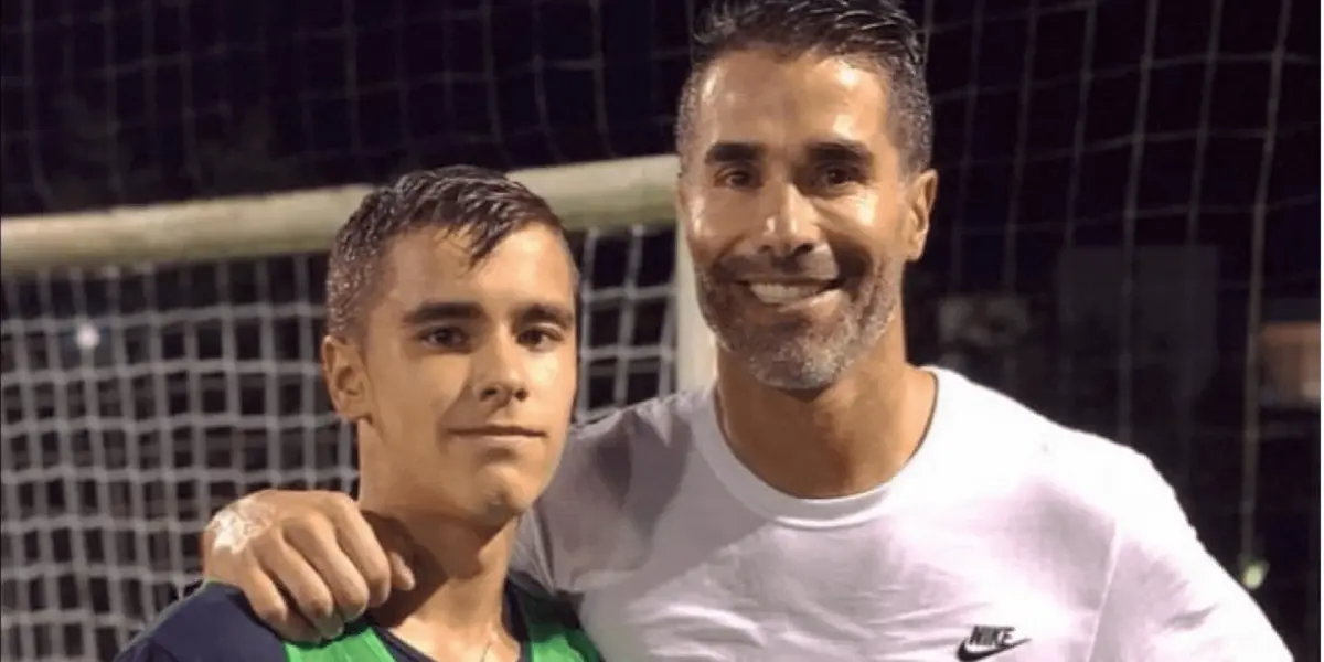 A pesar de su exitosa trayectoria, el padre no tuvo un sobresaliente desempeño estadístico en la Selección Colombia.