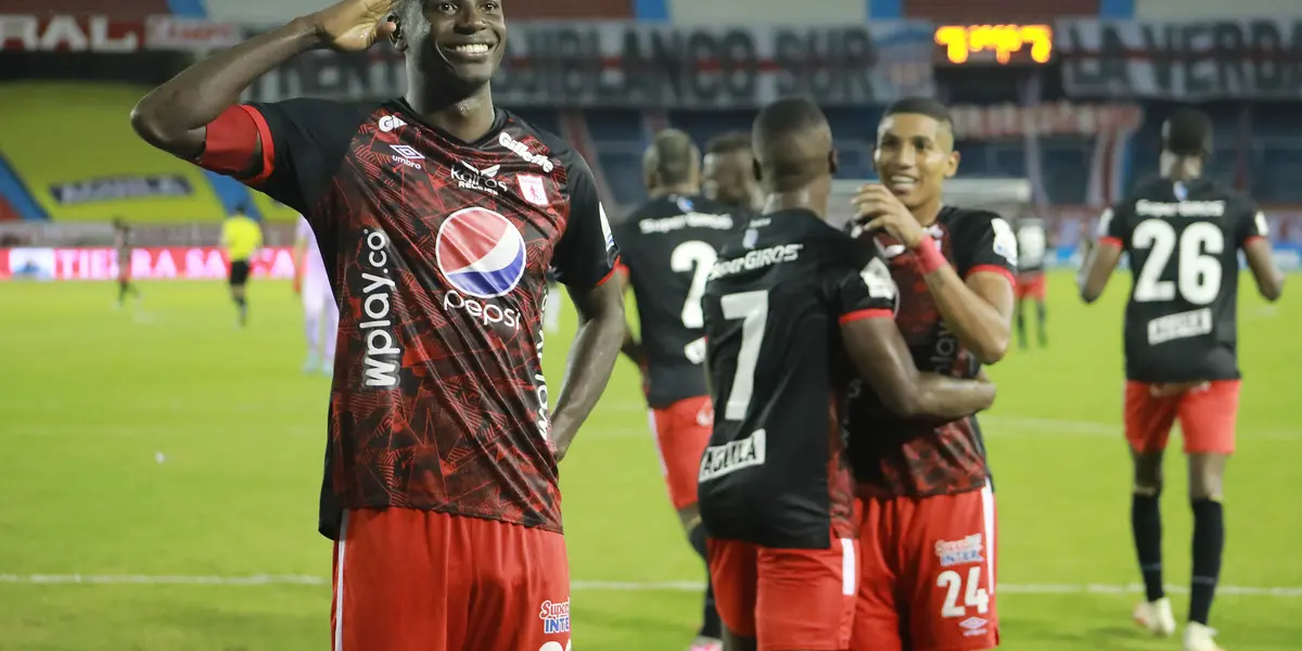 Adrían Ramos tomó una decisión en torno a su futuro