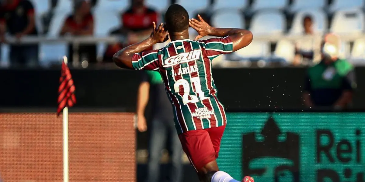 Borrero marcó para el New England y Arias para el Fluminense.