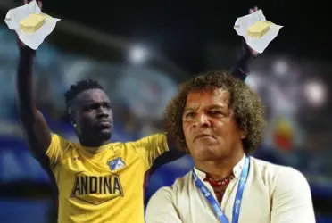 El arquero del ‘Embajador’ no tuvo una buena presentación durante el clásico capitalino.