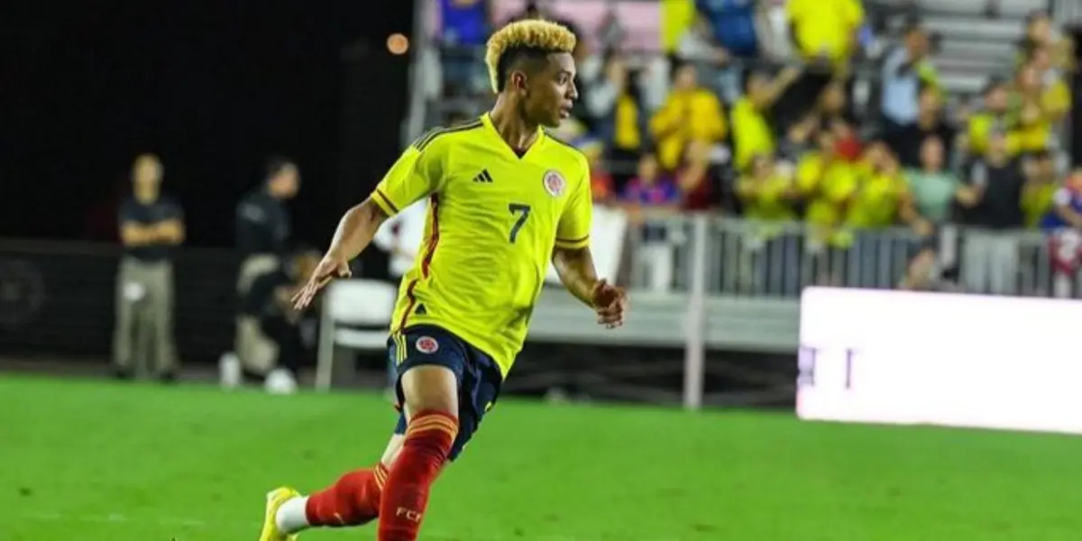 El atacante colombiano ganó un duelo individual para asistir a James y que este marcara el primer gol de la ‘Tricolor’.