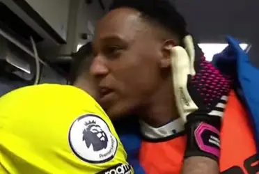 El central colombiano y el guardameta protagonizaron un encuentro en el túnel del Goodison Park