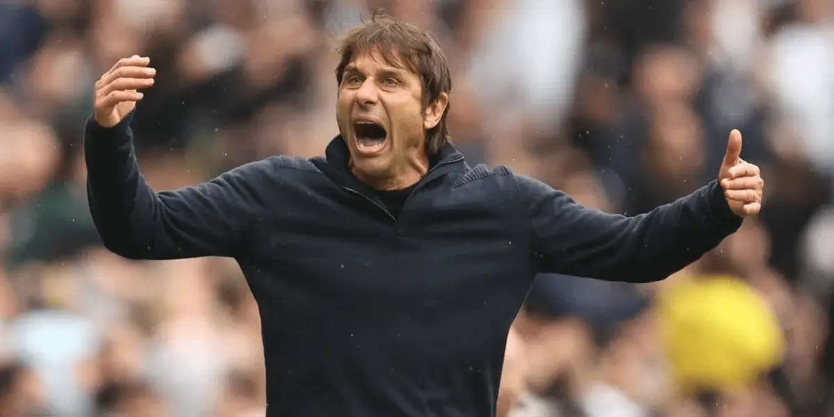 El director técnico se despachó contra todos los integrantes del club.