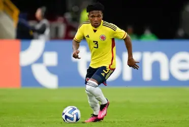 El equipo interesado en el lateral derecho jugará Champions League.