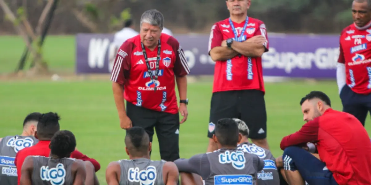 El estratega ha hablado sobre un tema que ha generado interés y especulaciones entre los seguidores del equipo.