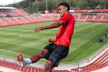 El exjugador de Atlético Nacional llega en un momento crucial para el club español.