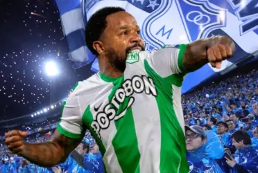 El experimentado jugador se acercó a una zona plagada de seguidores azules.