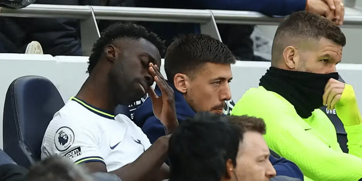 El futbolista colombiano fue abucheado por la hinchada londinense.