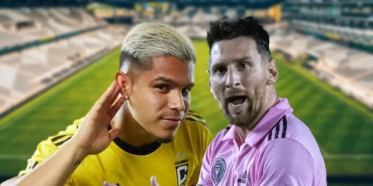 El futbolista colombiano recibió un grato reconocimiento por parte de los hinchas de su equipo.