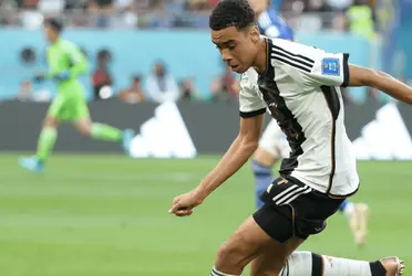 El gigante europeo atraviesa una crisis de resultados, mientras que los jóvenes colombianos lideran el recambio de la ‘Tricolor’ manteniendo un invicto.