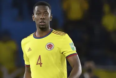 El jugador del Genk de Bélgica compareció ante la prensa de su país.