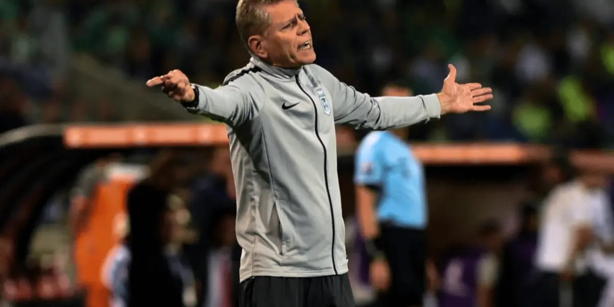 El técnico brasileño compareció en rueda ante los medios de comunicación antioqueños.