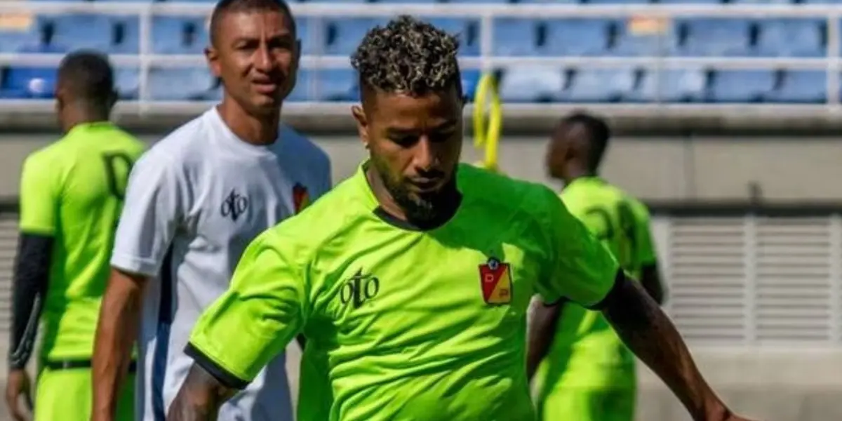 El volante cartagenero sufrió una lesión en la rodilla derecha