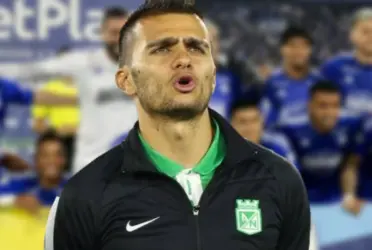 El volante de Nacional fue a saludar uno por uno a sus excompañeros.