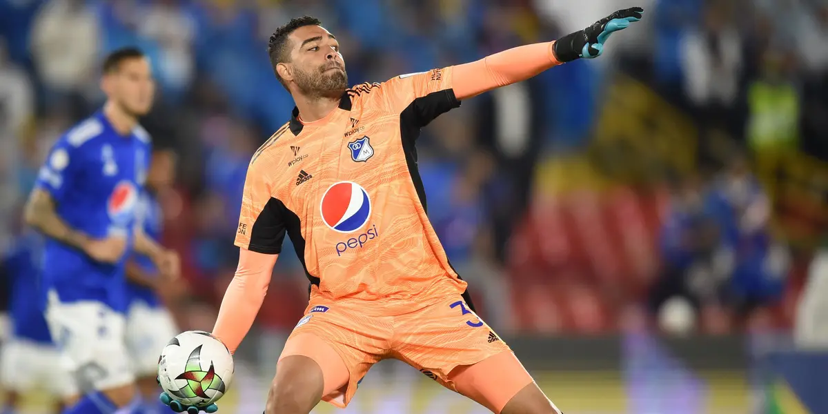 En la alineación titular reaparece Álvaro Montero, luego de estar con la Selección Colombia.