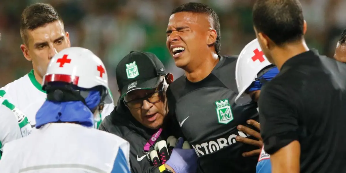 En medio del llanto, el arquero abandonó el campo de juego a los 62 minutos.