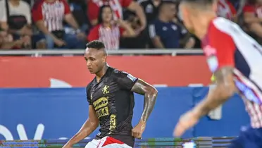 Entre el deber y el corazón: La difícil posición de Barrios y Vergara. Foto: Instagram