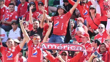 Hinchas de América. Foto: X de América de Cali.