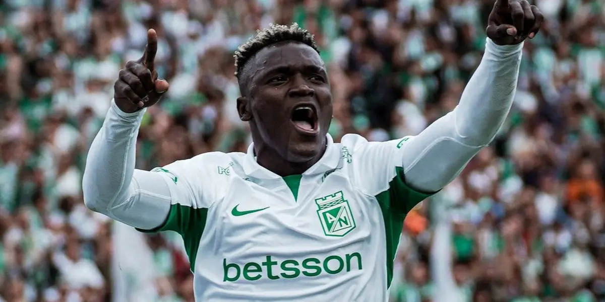 ¡Increíble! Hinchas de Nacional se agreden entre sí en plena tribuna. Foto: Instagram