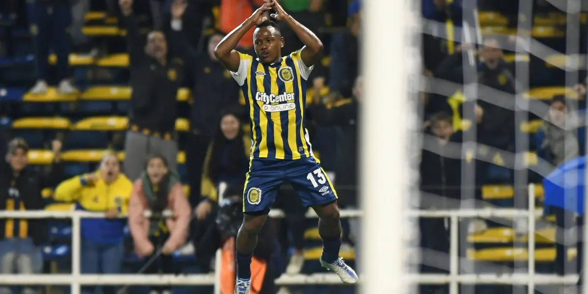 Jaminton Campaz juega en Rosario Central donde es destacado hace un tiempo.