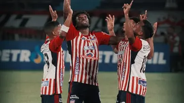 ¡Medida polémica! ¿Es justo prohibir la entrada a los hinchas visitantes en el clásico?. Foto: Instagram