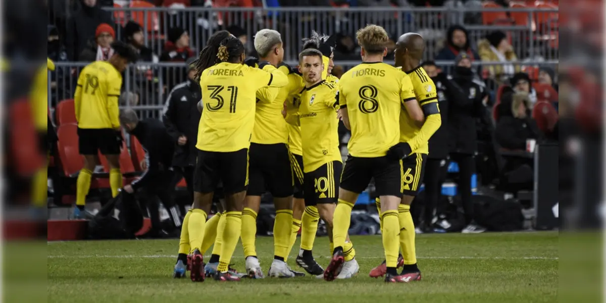 Su golazo fue anulado por un supuesto fuera de juego, pero el VAR terminó convalidando el lindo tanto.