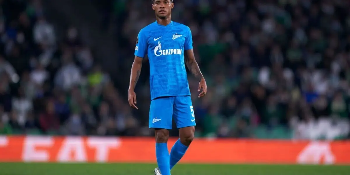 Yáser Asprilla también vio acción con el Watford en la Championship de Inglaterra.